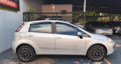 FIAT Punto 1.6 16V 4P FLEX ESSENCE DUALOGIC AUTOMATIZADO, Foto 3