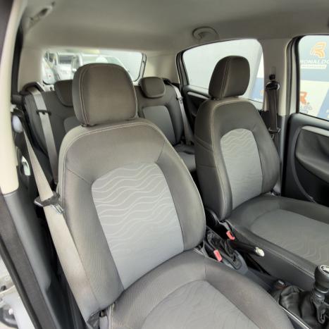 FIAT Punto 1.6 16V 4P ESSENCE FLEX, Foto 11
