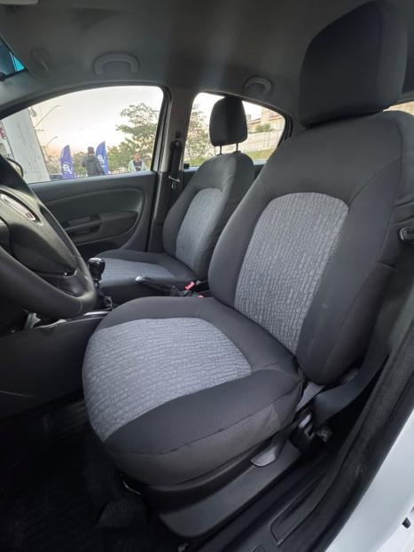 FIAT Punto 1.6 16V 4P ESSENCE FLEX, Foto 10