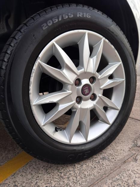 FIAT Punto 1.6 16V 4P ESSENCE FLEX, Foto 12