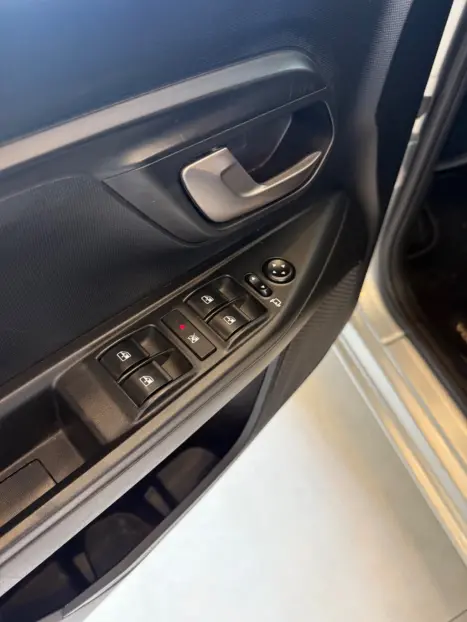 FIAT Strada 1.3 4P FIREFLY FLEX VOLCANO CABINE DUPLA AUTOM�TICO, Foto 12