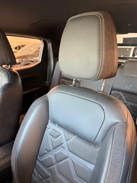 FIAT Strada 1.3 4P FIREFLY FLEX VOLCANO CABINE DUPLA AUTOM�TICO, Foto 13