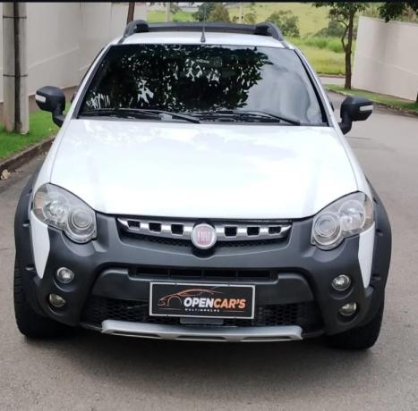 FIAT Strada 1.8 FLEX ADVENTURE LOCKER CABINE DUPLA, Foto 3