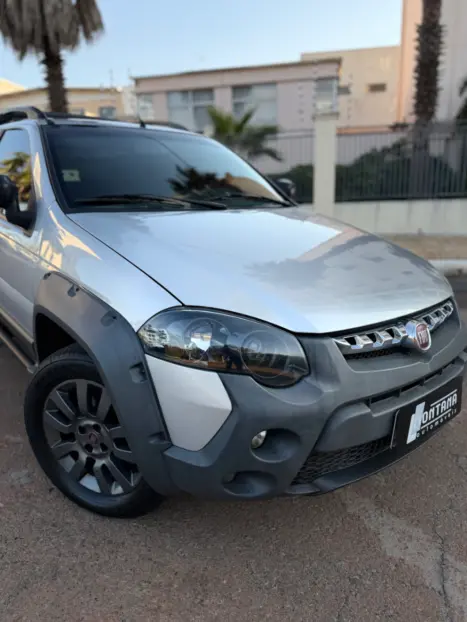 FIAT Strada 1.8 FLEX ADVENTURE LOCKER CABINE ESTENDIDA, Foto 3