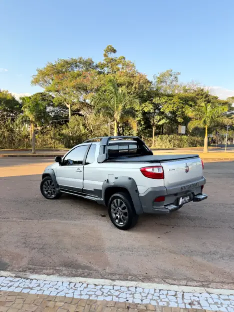 FIAT Strada 1.8 FLEX ADVENTURE LOCKER CABINE ESTENDIDA, Foto 7