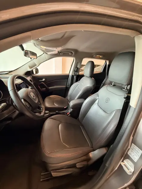 FIAT Toro 1.8 16V 4P FLEX FREEDOM AUTOM�TICO, Foto 6