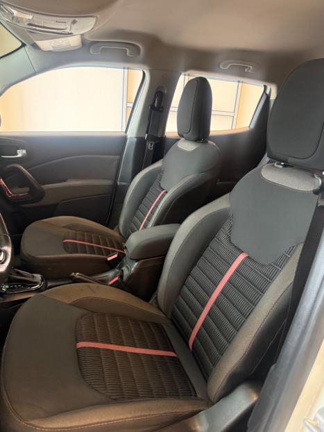 FIAT Toro 1.8 16V 4P FLEX FREEDOM AUTOM�TICO, Foto 9