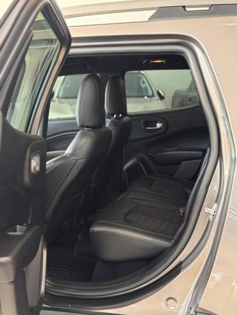 FIAT Toro 1.8 16V 4P FLEX FREEDOM OPEN EDITION AUTOM�TICO, Foto 9