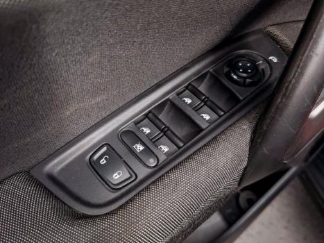 FIAT Toro 1.8 16V 4P FLEX FREEDOM AUTOM�TICO, Foto 22