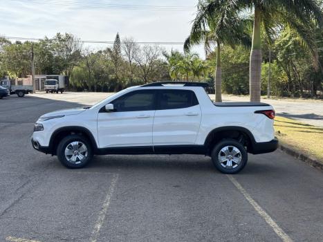 FIAT Toro 1.8 16V 4P FLEX FREEDOM AUTOMÁTICO, Foto 2