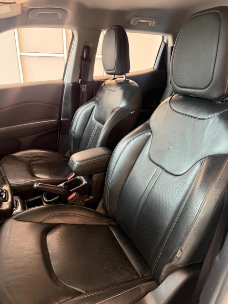 FIAT Toro 2.0 16V 4P VOLCANO 4WD TURBO DIESEL AUTOM�TICO, Foto 4