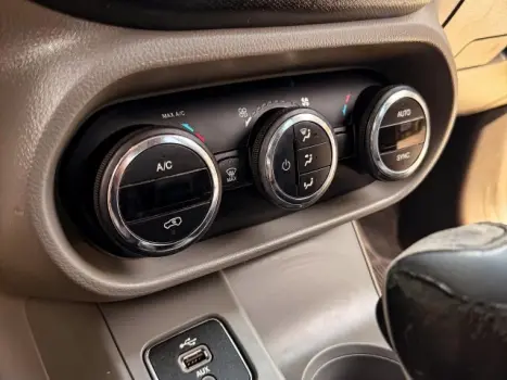 FIAT Toro 2.0 16V 4P VOLCANO 4WD TURBO DIESEL AUTOM�TICO, Foto 26