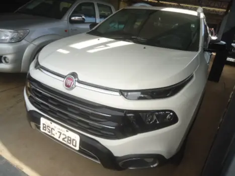FIAT Toro 2.0 16V 4P VOLCANO 4WD TURBO DIESEL AUTOM�TICO, Foto 2