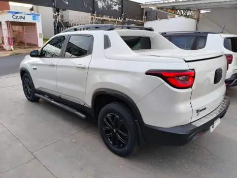FIAT Toro 2.0 16V 4P 4WD ULTRA TURBO DIESEL AUTOM�TICO, Foto 4