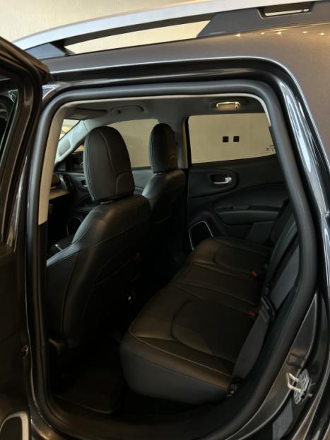 FIAT Toro 2.0 16V 4P VOLCANO 4WD TURBO DIESEL AUTOM�TICO, Foto 8