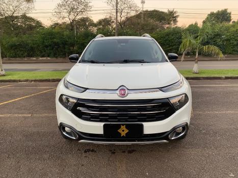 FIAT Toro 2.0 16V 4P VOLCANO 4WD TURBO DIESEL AUTOM�TICO, Foto 2