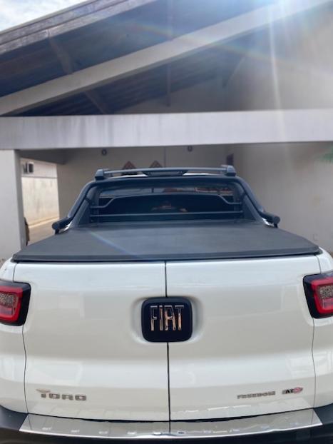 FIAT Toro 2.4 16V 4P FLEX FREEDOM ROAD AUTOM�TICO, Foto 2