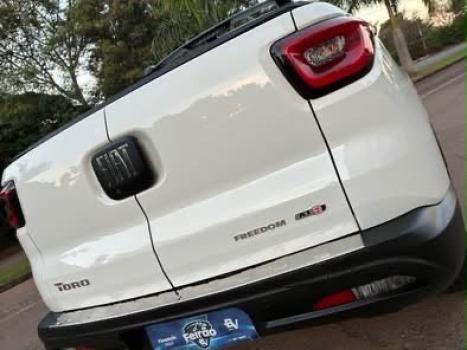 FIAT Toro 2.4 16V 4P FLEX FREEDOM ROAD AUTOM�TICO, Foto 9