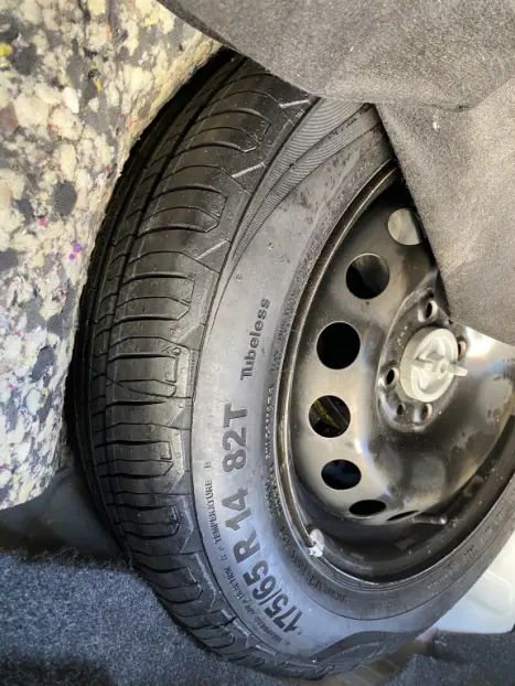 FIAT Uno 1.0 4P FLEX ATTRACTIVE, Foto 6 FIAT Uno 1.0 4P FLEX ATTRACTIVE, Foto 6