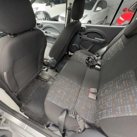 FIAT Uno 1.0 4P FLEX EVO VIVACE CELEBRATION, Foto 8