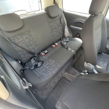 FIAT Uno 1.0 FLEX VIVACE, Foto 10
