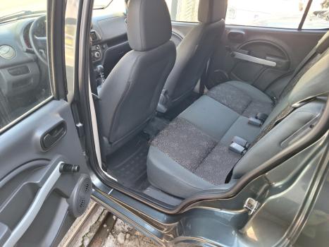 FIAT Uno 1.0 FLEX VIVACE CELEBRATION, Foto 9