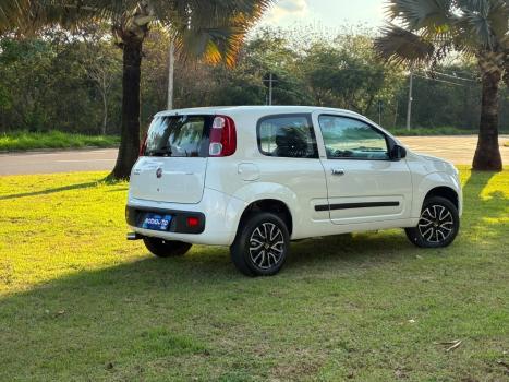 FIAT Uno 1.0 FLEX VIVACE, Foto 2