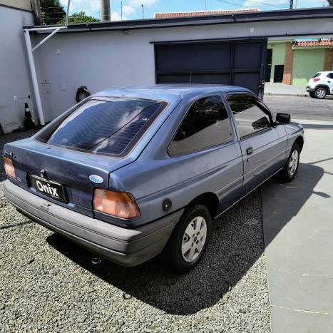 FORD Escort 1.6 L, Foto 4