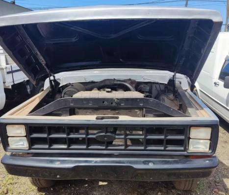 FORD F-2000 , Foto 2