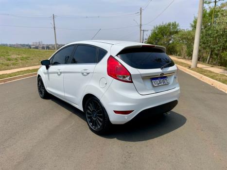 FORD Fiesta Hatch 1.6 16V 4P TITANIUM FLEX, Foto 3 FORD Fiesta Hatch 1.6 16V 4P TITANIUM FLEX, Foto 3