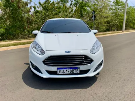 FORD Fiesta Hatch 1.6 16V 4P TITANIUM FLEX, Foto 8 FORD Fiesta Hatch 1.6 16V 4P TITANIUM FLEX, Foto 8