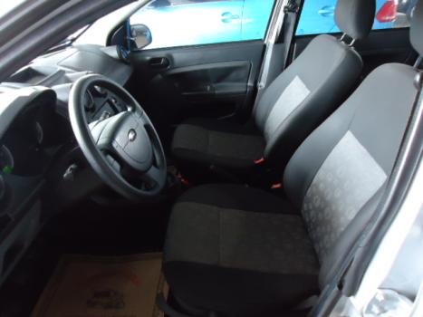 FORD Fiesta Hatch 1.0 4P FLEX, Foto 10 FORD Fiesta Hatch 1.0 4P FLEX, Foto 10