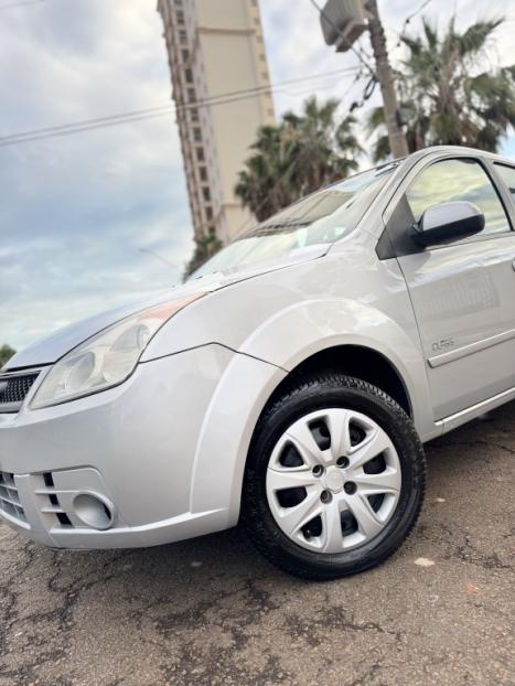 FORD Fiesta Hatch 1.6 16V 4P SE FLEX, Foto 4