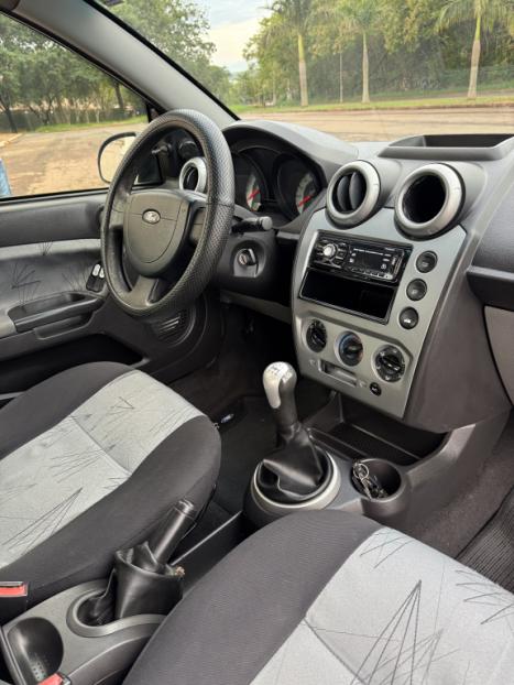 FORD Fiesta Hatch 1.6 16V 4P SE FLEX, Foto 15