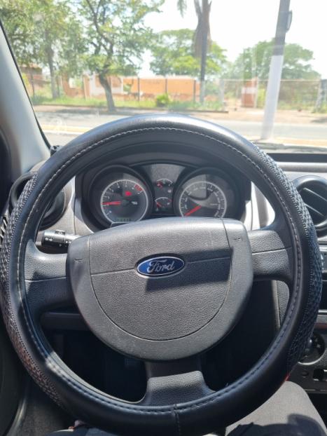 FORD Fiesta Hatch 1.6 4P CLASS FLEX, Foto 6