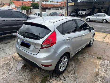 FORD Fiesta Hatch 1.6 16V 4P FLEX SE POWERSHIFT AUTOM�TICO, Foto 2