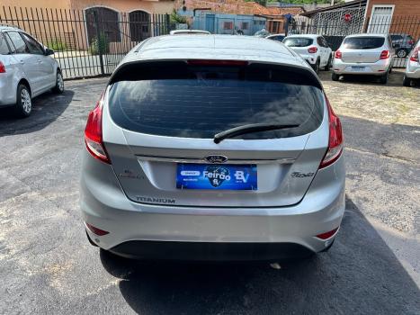 FORD Fiesta Hatch 1.6 4P FLEX TITANIUM POWERSHIFT AUTOM�TICO, Foto 5