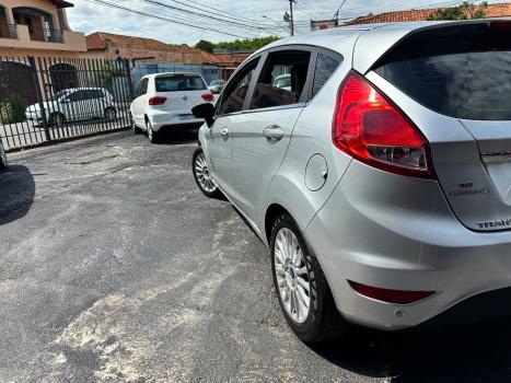 FORD Fiesta Hatch 1.6 4P FLEX TITANIUM POWERSHIFT AUTOM�TICO, Foto 10