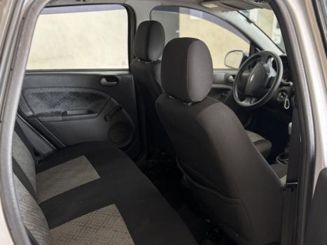 FORD Fiesta Hatch 1.6 CLASS, Foto 8