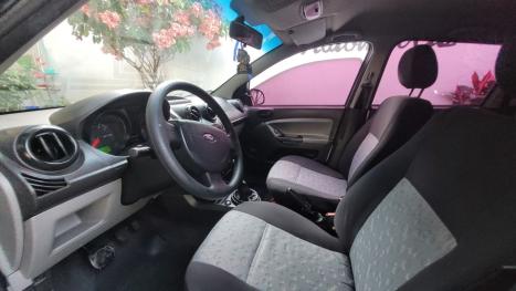 FORD Fiesta Hatch 1.0 4P FLEX, Foto 4