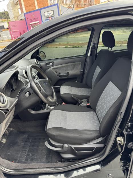 FORD Fiesta Hatch 1.6 CLASS, Foto 8