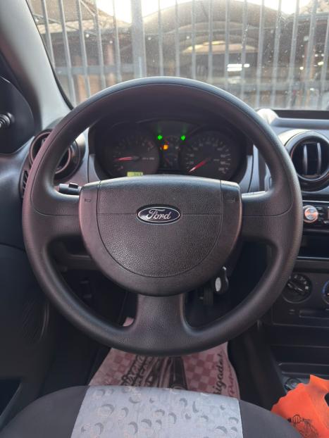 FORD Fiesta Hatch 1.0 4P FLEX, Foto 10