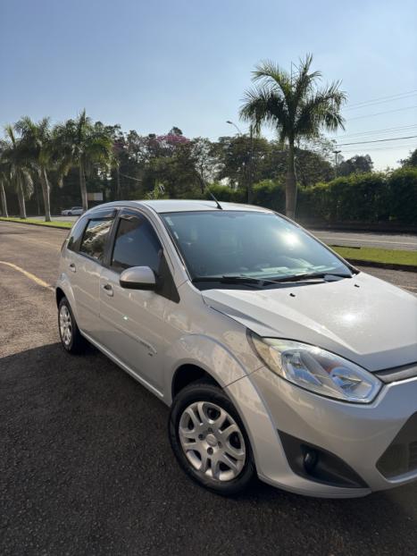 FORD Fiesta Hatch 1.6 4P SE FLEX, Foto 2