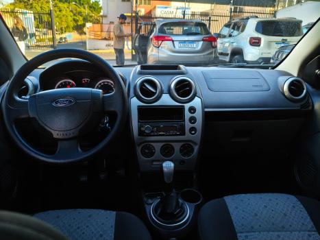 FORD Fiesta Hatch 1.6, Foto 7