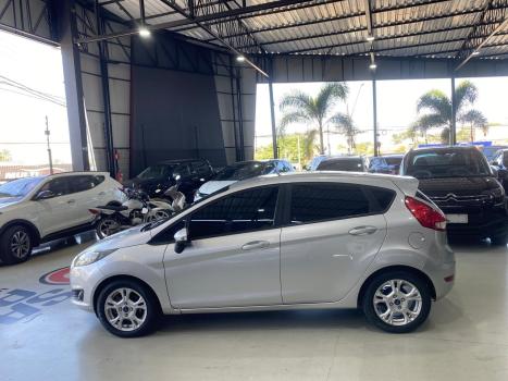 FORD Fiesta Hatch 1.6 16V 4P FLEX SE POWERSHIFT AUTOM�TICO, Foto 8