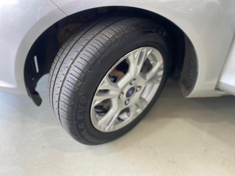 FORD Fiesta Hatch 1.6 16V 4P FLEX SE POWERSHIFT AUTOM�TICO, Foto 15