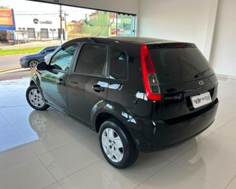FORD Fiesta Hatch 1.6 4P, Foto 4