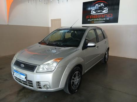 FORD Fiesta Hatch 1.6 4P, Foto 3