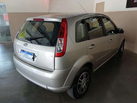 FORD Fiesta Hatch 1.6 4P, Foto 6
