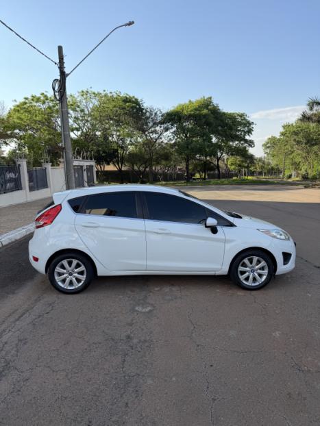 FORD Fiesta Hatch 1.6 16V 4P SE FLEX, Foto 4